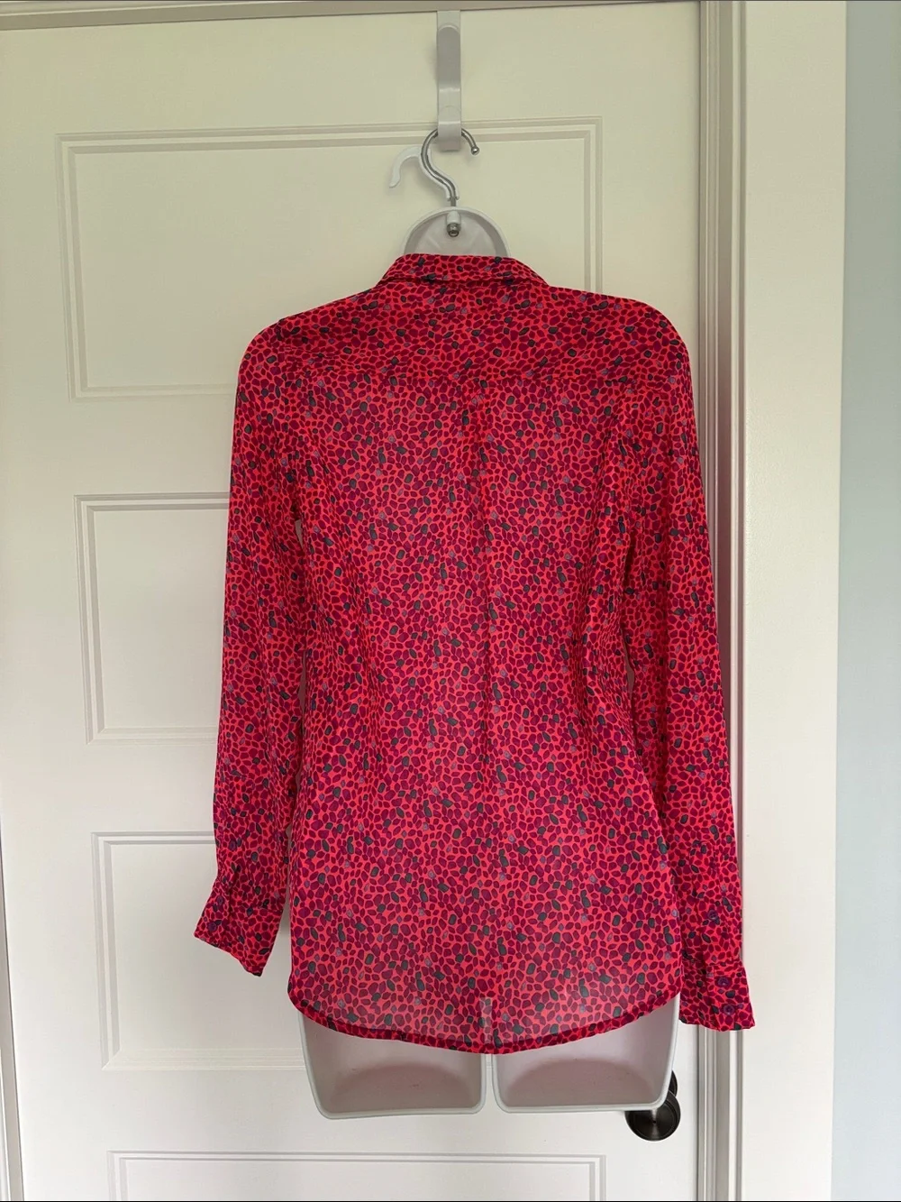 American Eagle Bright Pink Sheer Print Button-Up Shirt XS